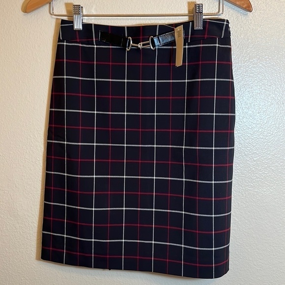 Ann Taylor Dresses & Skirts - 𝅺nwt Ann Taylor Petite Midi Skirt